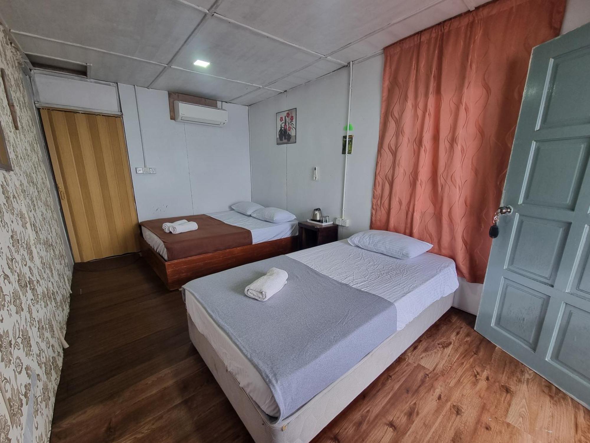 Mukut Seaview Hotell Kampong Mukut Rom bilde